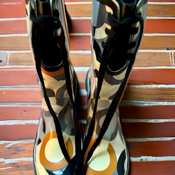 COACH “Periwinkle” Geometric Rain Boots Black Multi Size 10 - Picture 3 of 6
